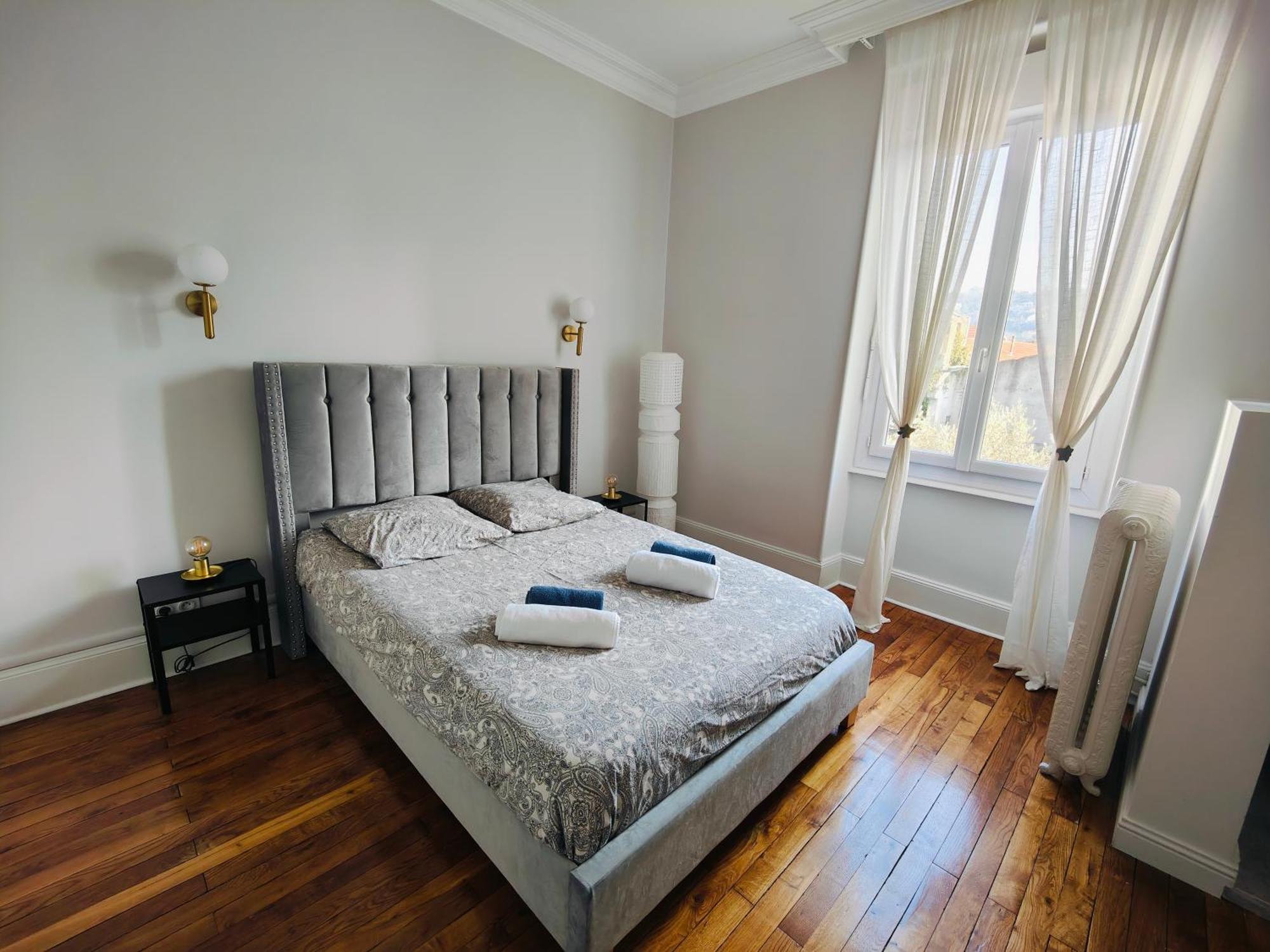 Self-Checkin Town House - Rooms To Rent In A Beautiful Modern Town House - Not A Hotel - Location De Chambres Avec Arrivee En Autonomie - Extra Fee For Sheets And Towels - Private Parking - Check Your Plateform Inbox And Follow Check-In Instructions Saint-Romain-en-Gal Luaran gambar