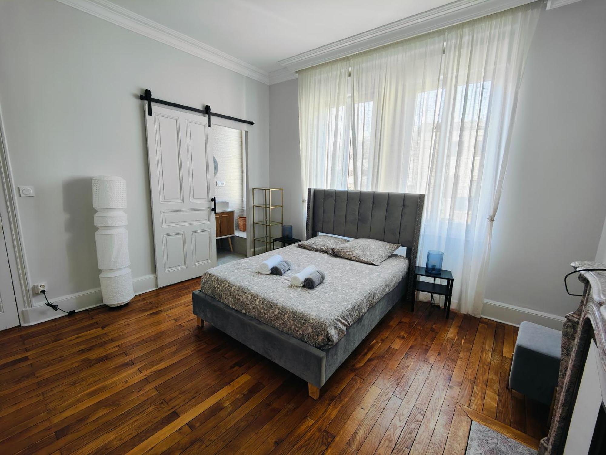 Self-Checkin Town House - Rooms To Rent In A Beautiful Modern Town House - Not A Hotel - Location De Chambres Avec Arrivee En Autonomie - Extra Fee For Sheets And Towels - Private Parking - Check Your Plateform Inbox And Follow Check-In Instructions Saint-Romain-en-Gal Luaran gambar