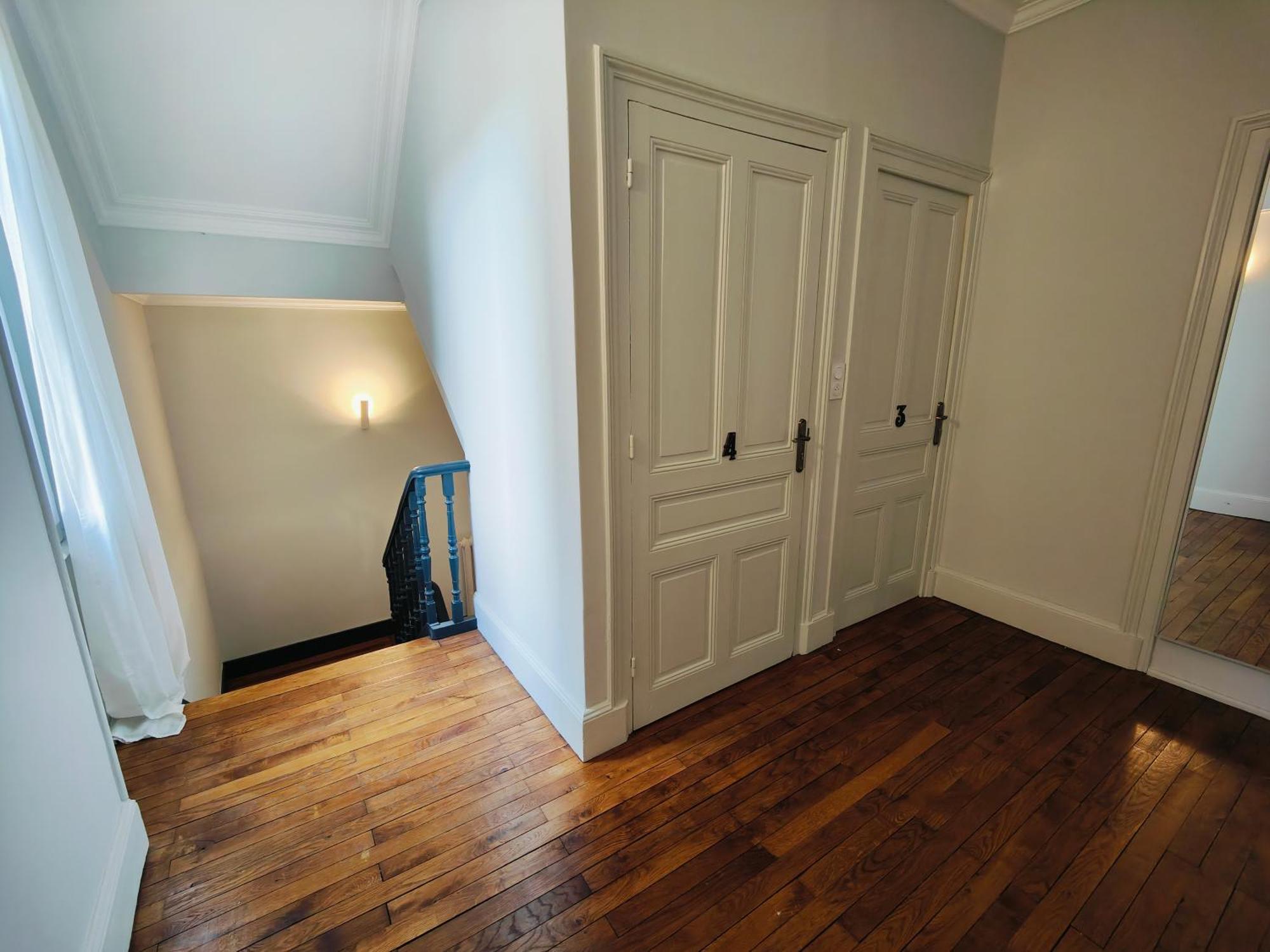 Self-Checkin Town House - Rooms To Rent In A Beautiful Modern Town House - Not A Hotel - Location De Chambres Avec Arrivee En Autonomie - Extra Fee For Sheets And Towels - Private Parking - Check Your Plateform Inbox And Follow Check-In Instructions Saint-Romain-en-Gal Luaran gambar