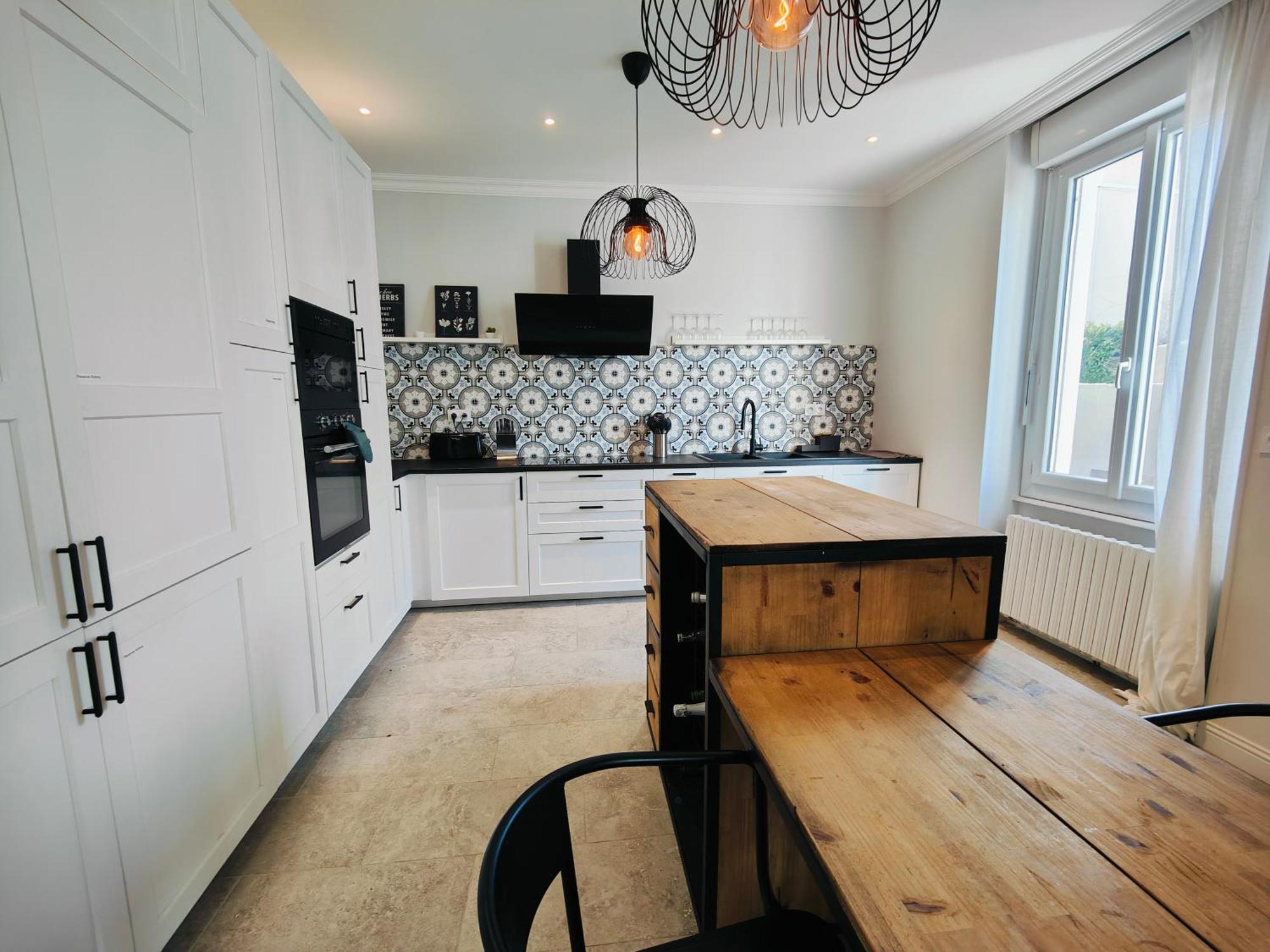 Self-Checkin Town House - Rooms To Rent In A Beautiful Modern Town House - Not A Hotel - Location De Chambres Avec Arrivee En Autonomie - Extra Fee For Sheets And Towels - Private Parking - Check Your Plateform Inbox And Follow Check-In Instructions Saint-Romain-en-Gal Luaran gambar