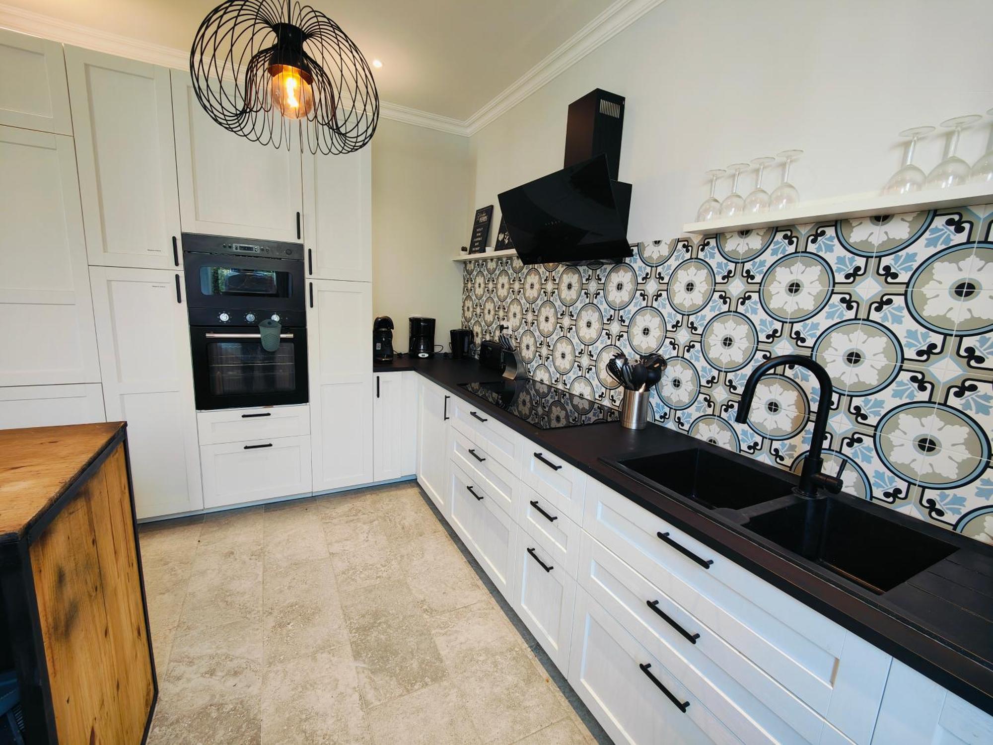 Self-Checkin Town House - Rooms To Rent In A Beautiful Modern Town House - Not A Hotel - Location De Chambres Avec Arrivee En Autonomie - Extra Fee For Sheets And Towels - Private Parking - Check Your Plateform Inbox And Follow Check-In Instructions Saint-Romain-en-Gal Luaran gambar