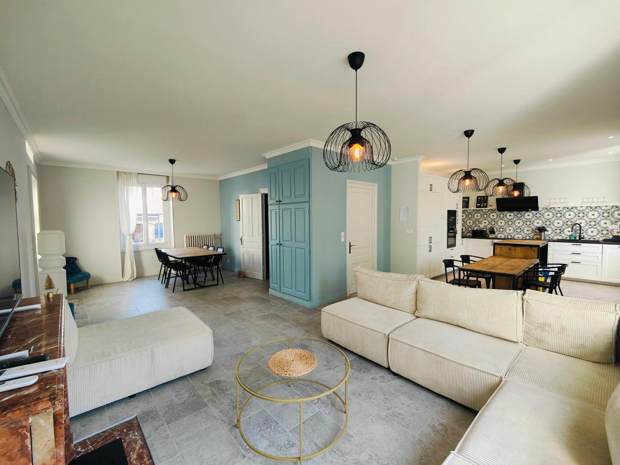 Self-Checkin Town House - Rooms To Rent In A Beautiful Modern Town House - Not A Hotel - Location De Chambres Avec Arrivee En Autonomie - Extra Fee For Sheets And Towels - Private Parking - Check Your Plateform Inbox And Follow Check-In Instructions Saint-Romain-en-Gal Luaran gambar